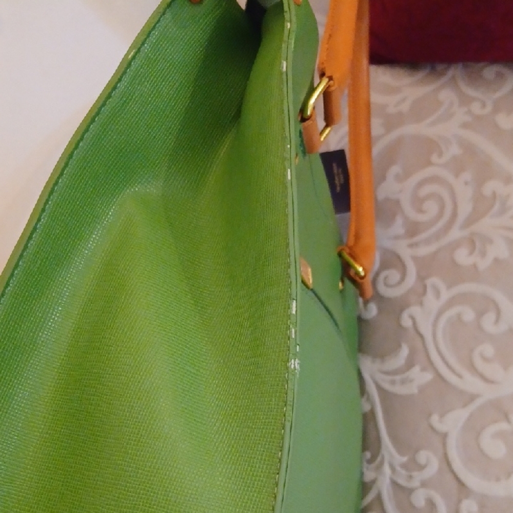 Adrienne Vittadini Green and Tan Tote Bag - Picture 3 of 14